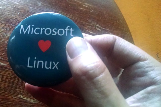 /uploads/images/external/regmedia.co.uk/2015/06/24/microsoft_loves_linux.jpg